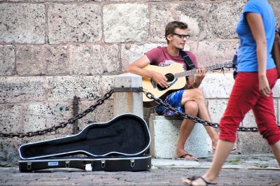strassenmusiker in riga